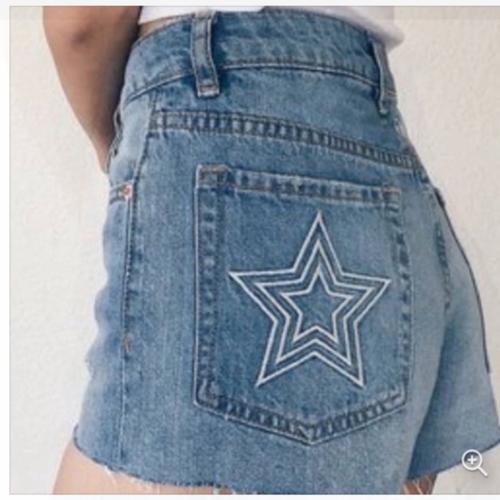 H&M CoChella Collection High Rise  Cutoff Star Shorts Sz 12 Medium Wash